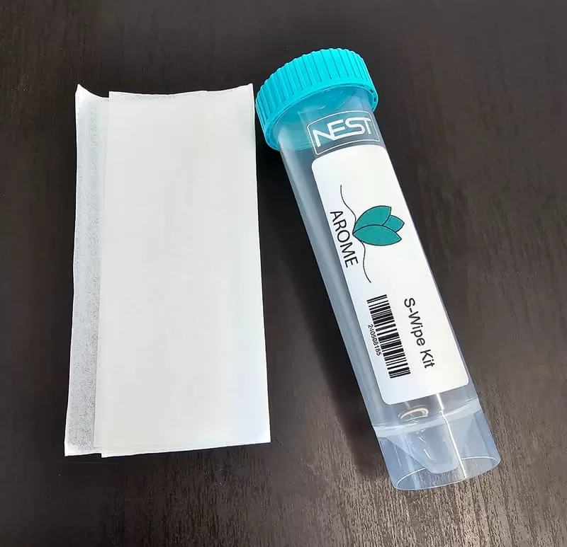 S'Wipe stool collection kit