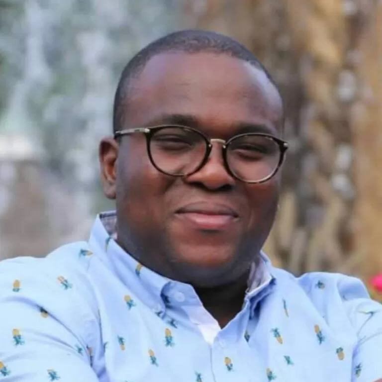 Olusola Onawoga, Arome Science Laboratory Manager